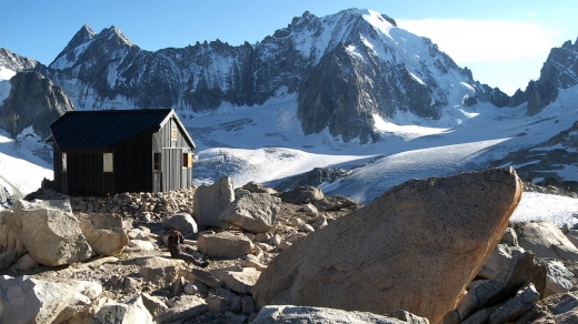 Bivouac de l’Envers des Dorées, Massif du Mont-Blanc, Valais
